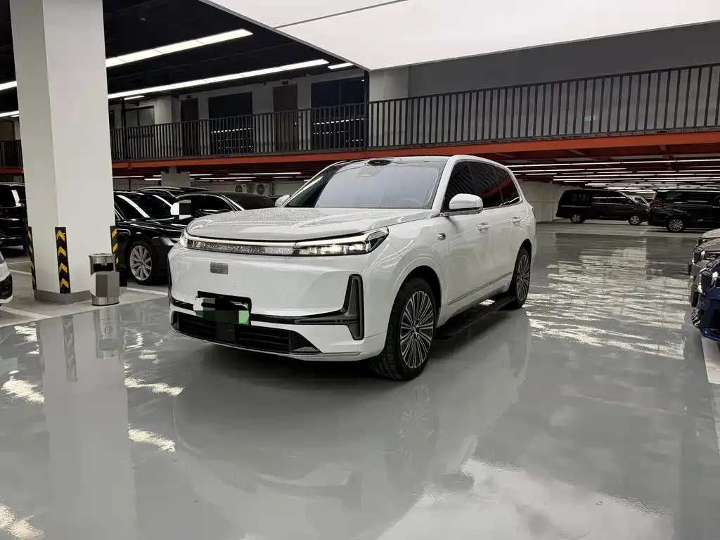 Geely Galaxy M9 — фото 1