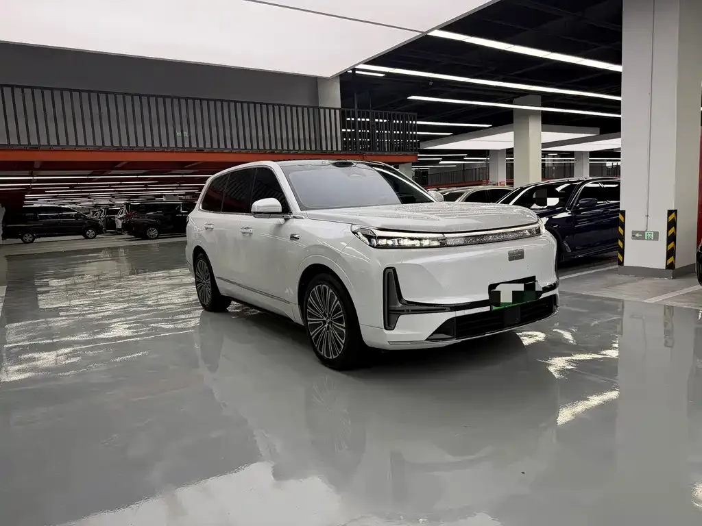 Geely Galaxy M9 — фото 6