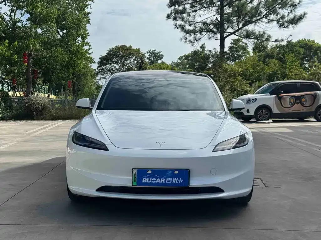 Tesla Model 3 — фото 6