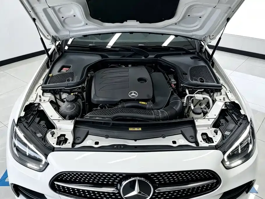 Mercedes-Benz E-Class (Import) — фото 8