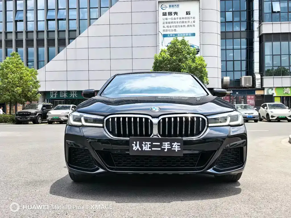 BMW 5 Series — фото 10