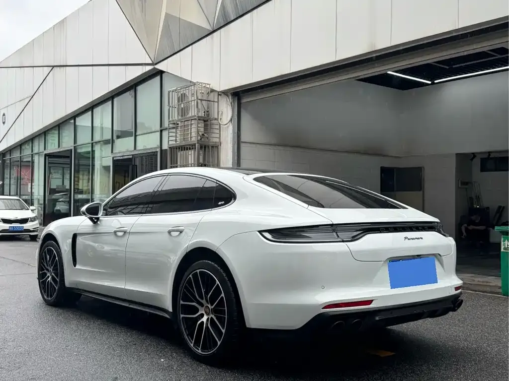 Porsche Panamera — фото 6