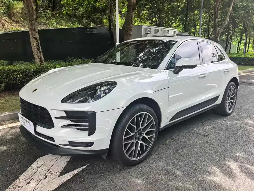 Porsche Macan — фото 1