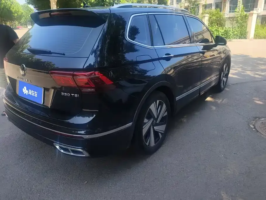Volkswagen Tiguan L — фото 10