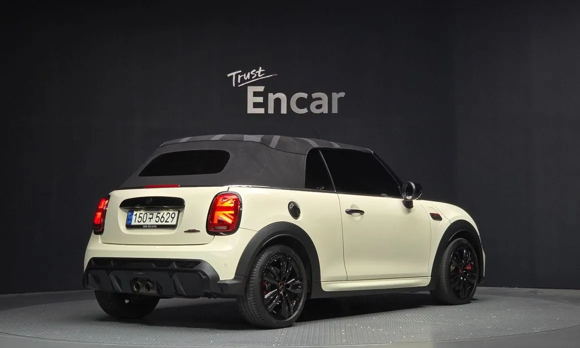 Mini Cooper Convertible — фото 4