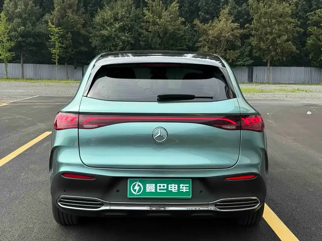 Mercedes-Benz EQE SUV — фото 3
