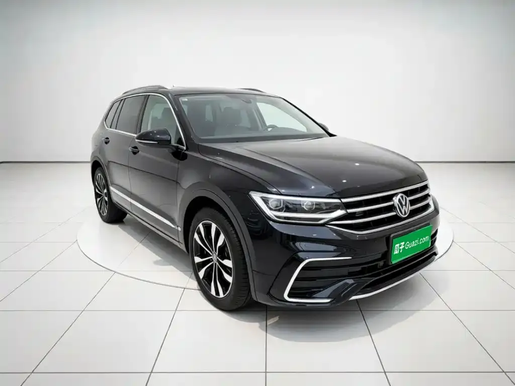 Volkswagen Tiguan L — фото 8