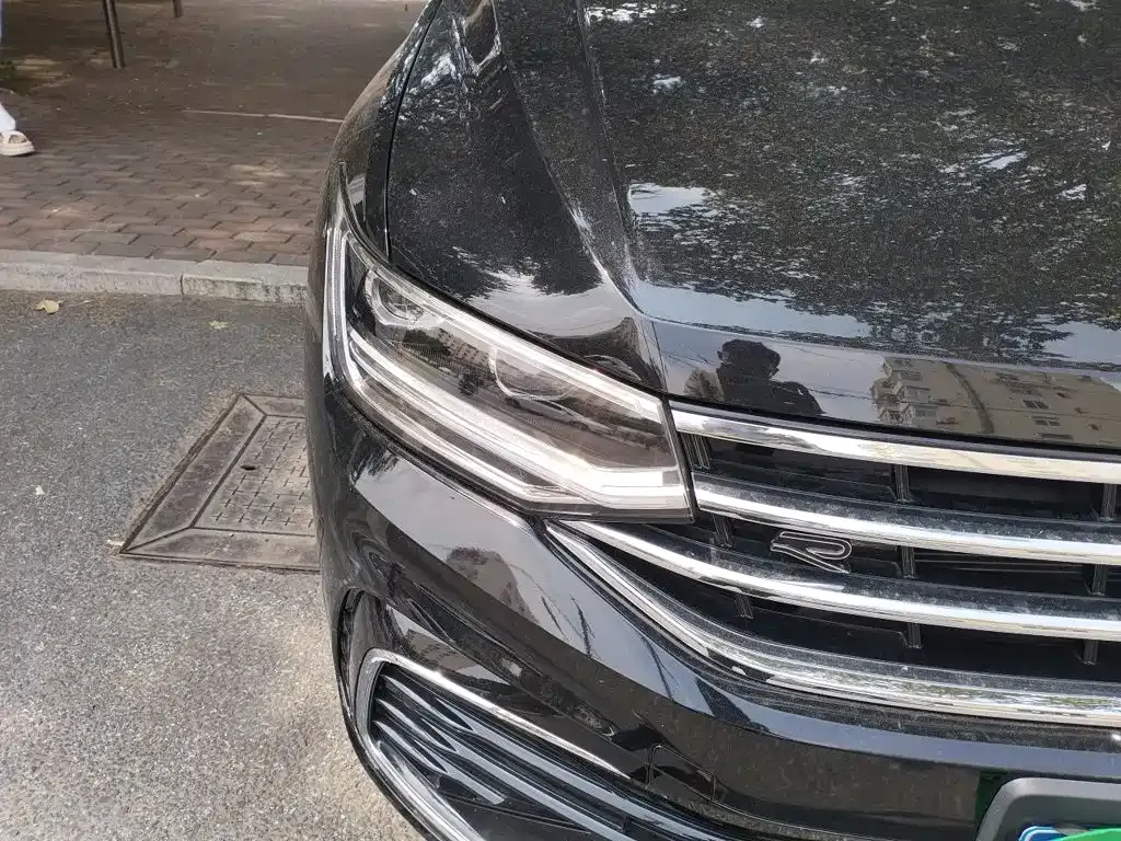 Volkswagen Tiguan L — фото 10
