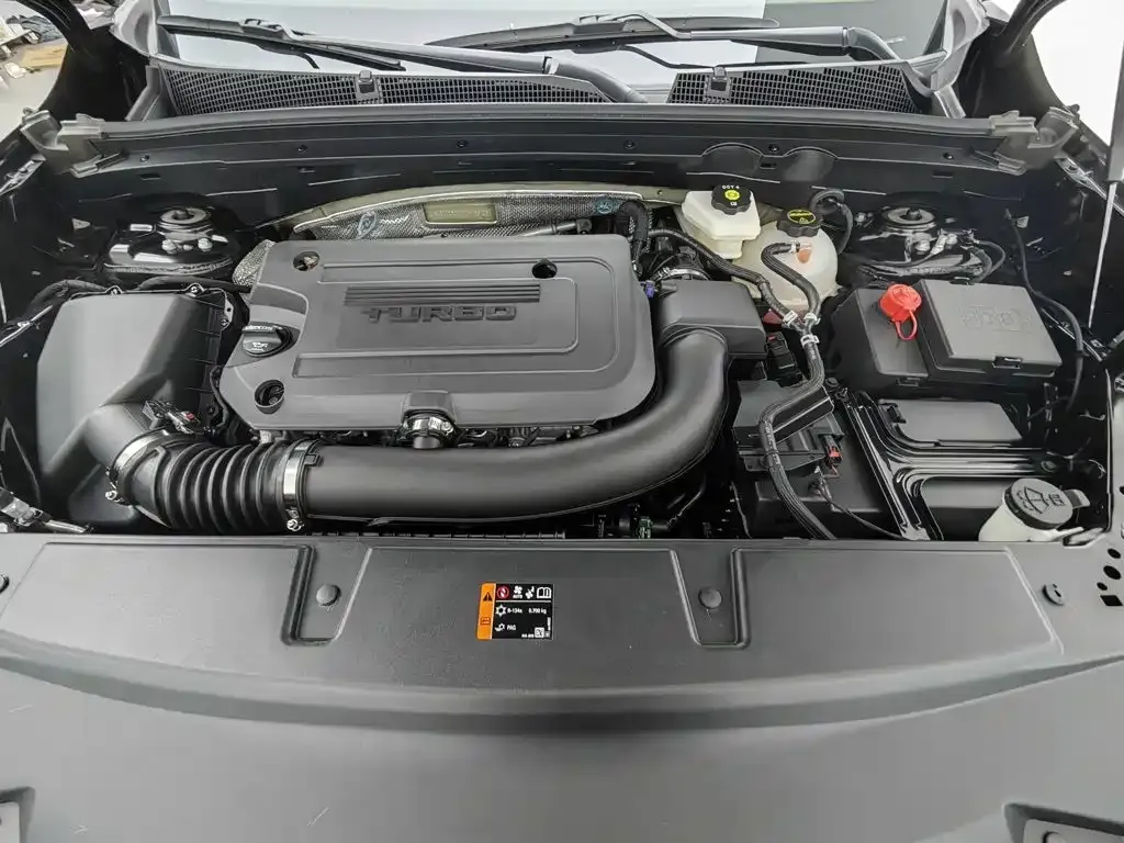Buick Envision Plus — фото 9