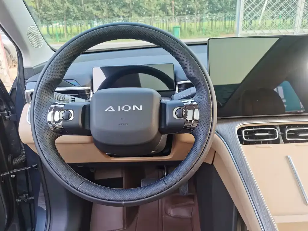Aion i60 — фото 2