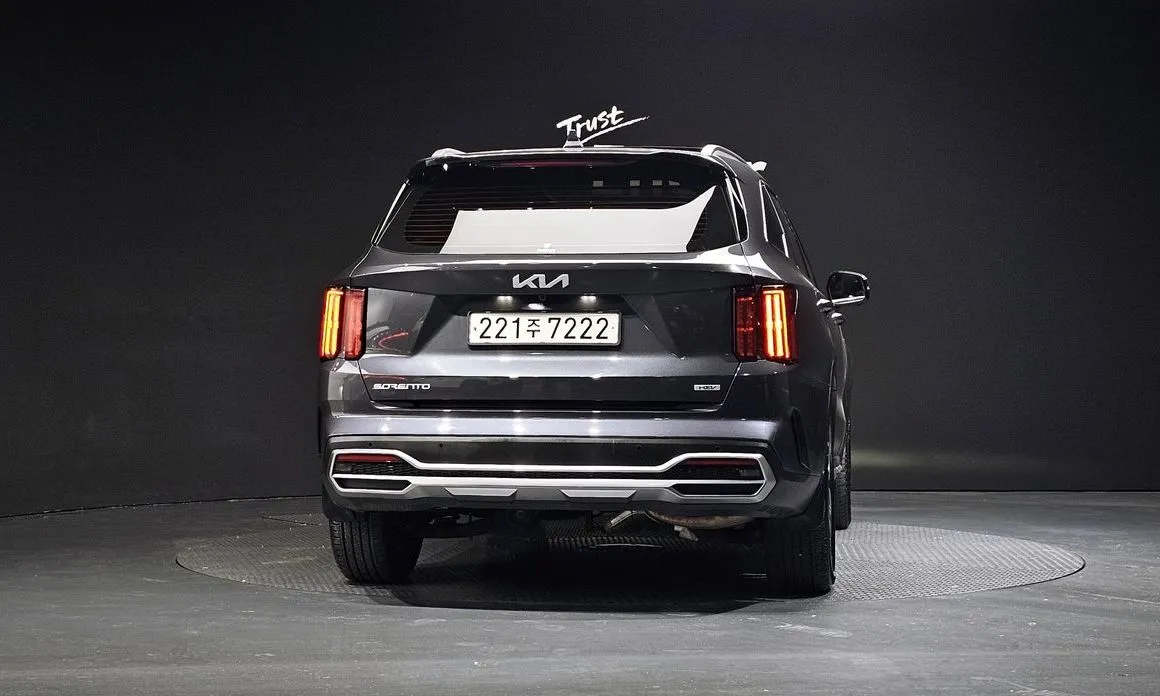 Kia Sorento — фото 6