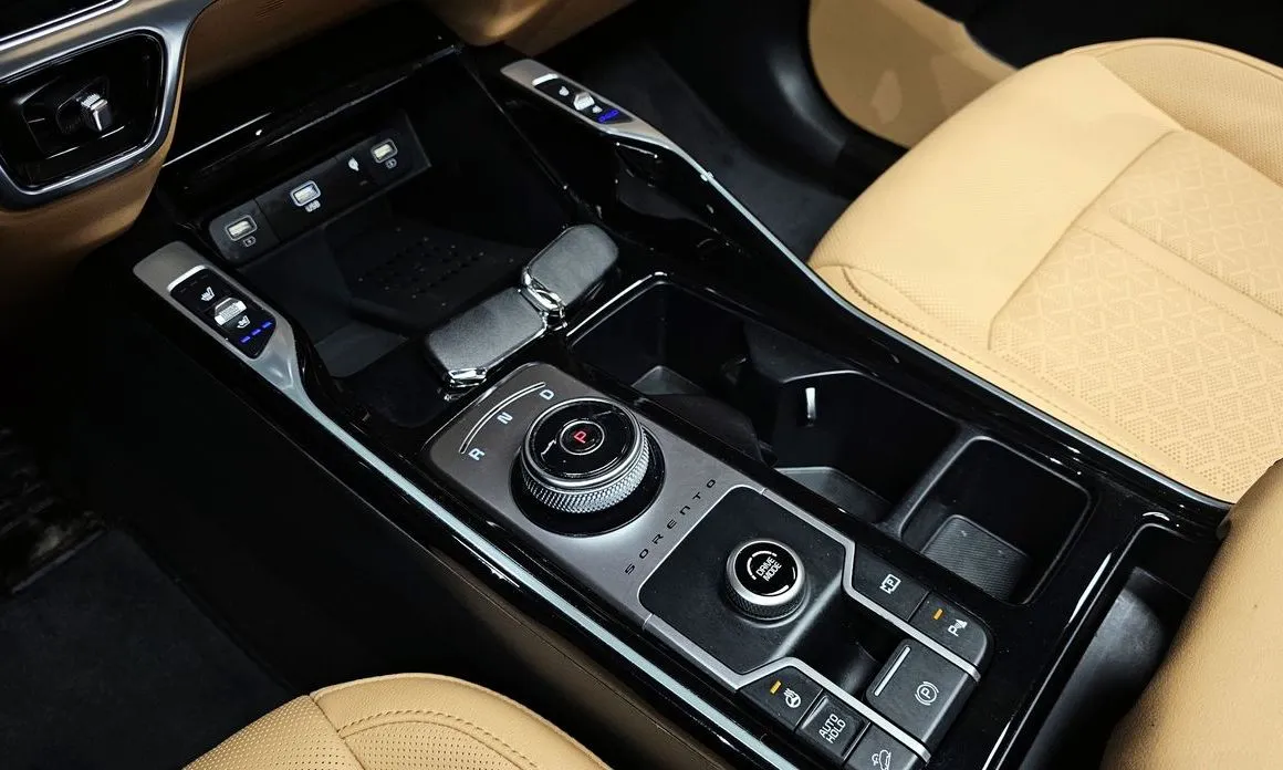 Kia Sorento — фото 10