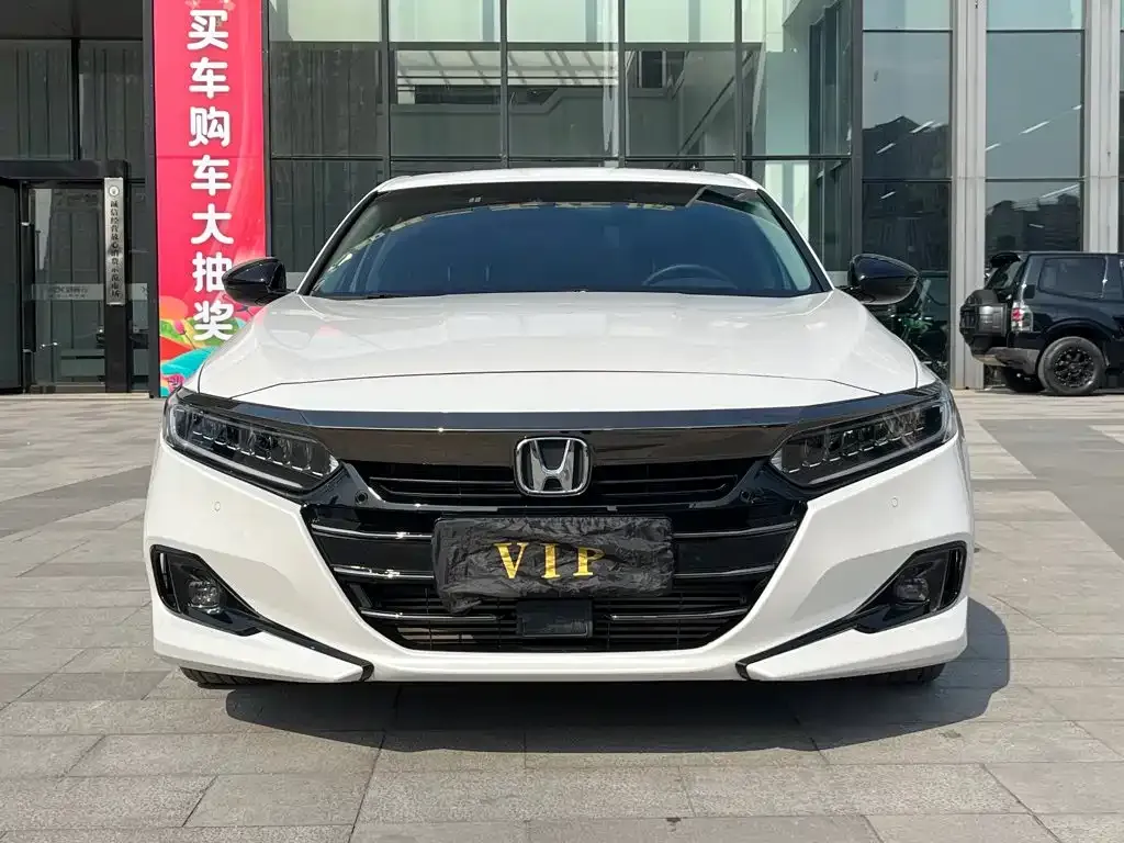 Honda Accord — фото 9