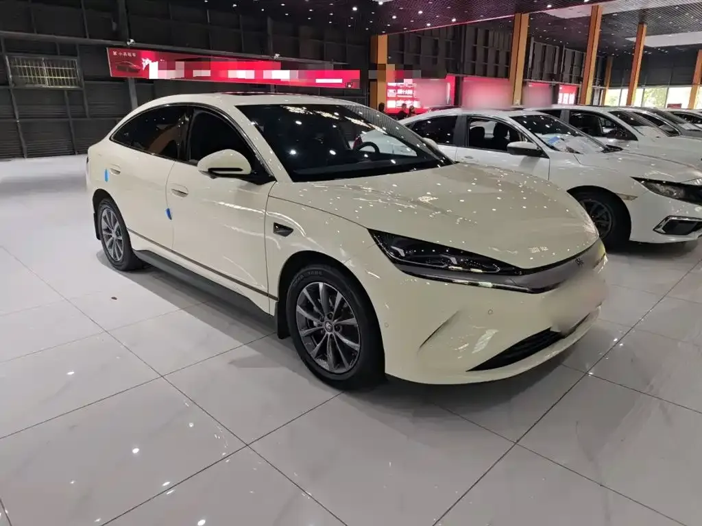 BYD Qin L — фото 7