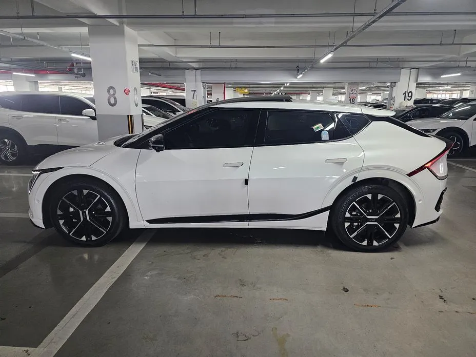 Kia EV6 — фото 2