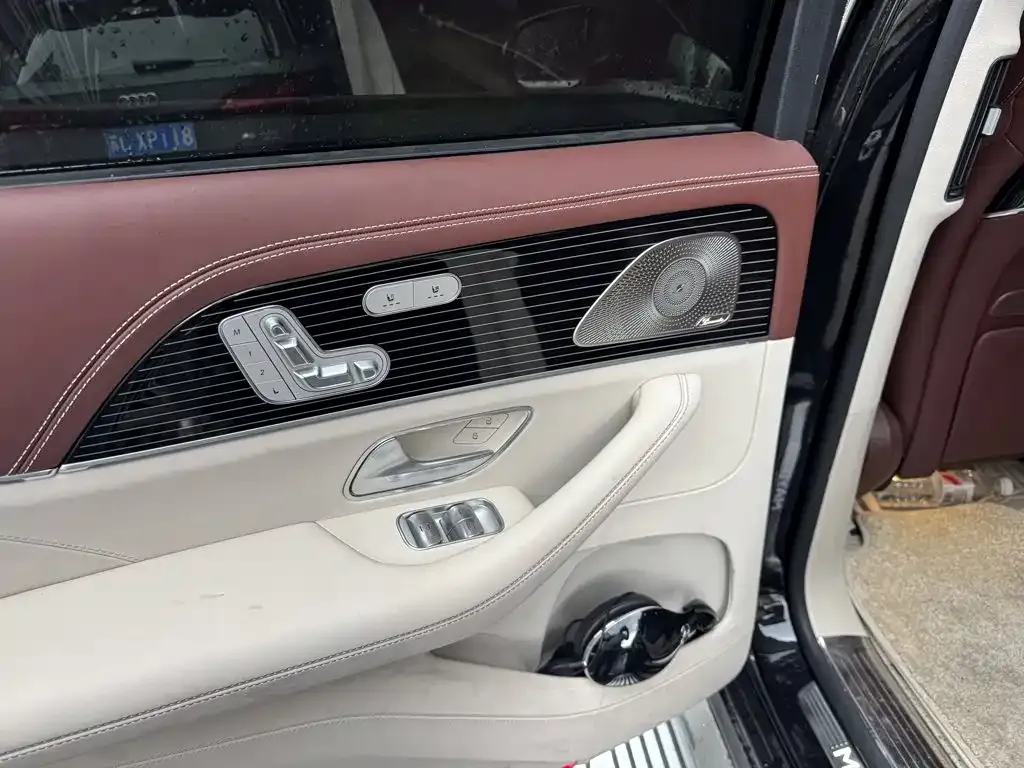 Mercedes-Benz GLS — фото 2