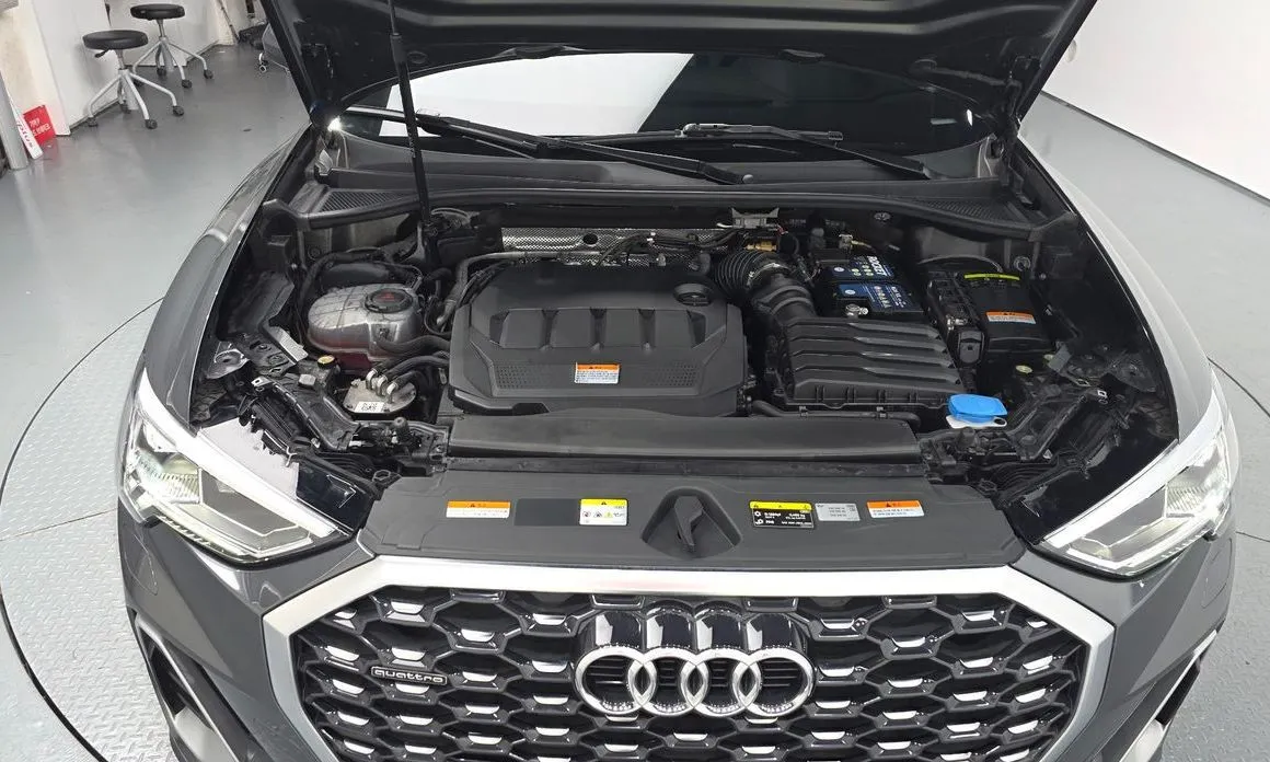 Audi Q3 — фото 10