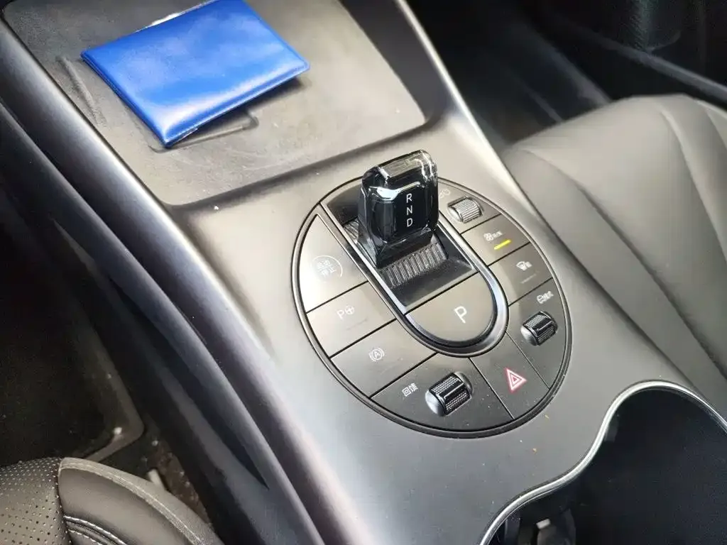BYD Seal — фото 7