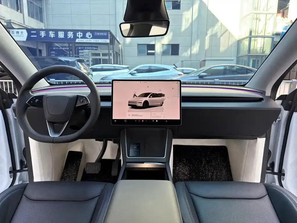 Tesla Model Y — фото 3