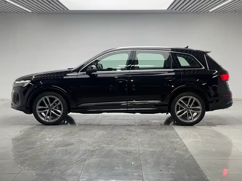 Audi Q7 — фото 2