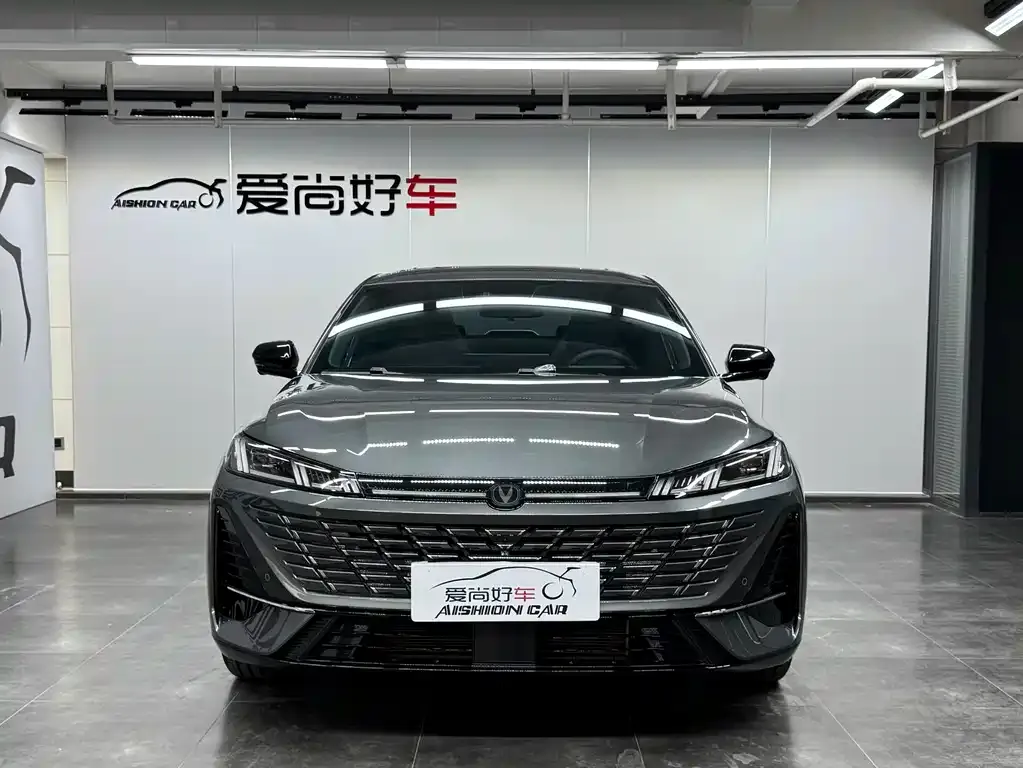 Changan Eado — фото 8