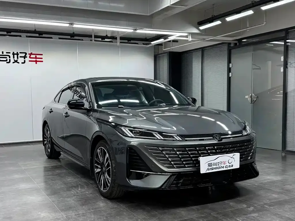 Changan Eado — фото 10
