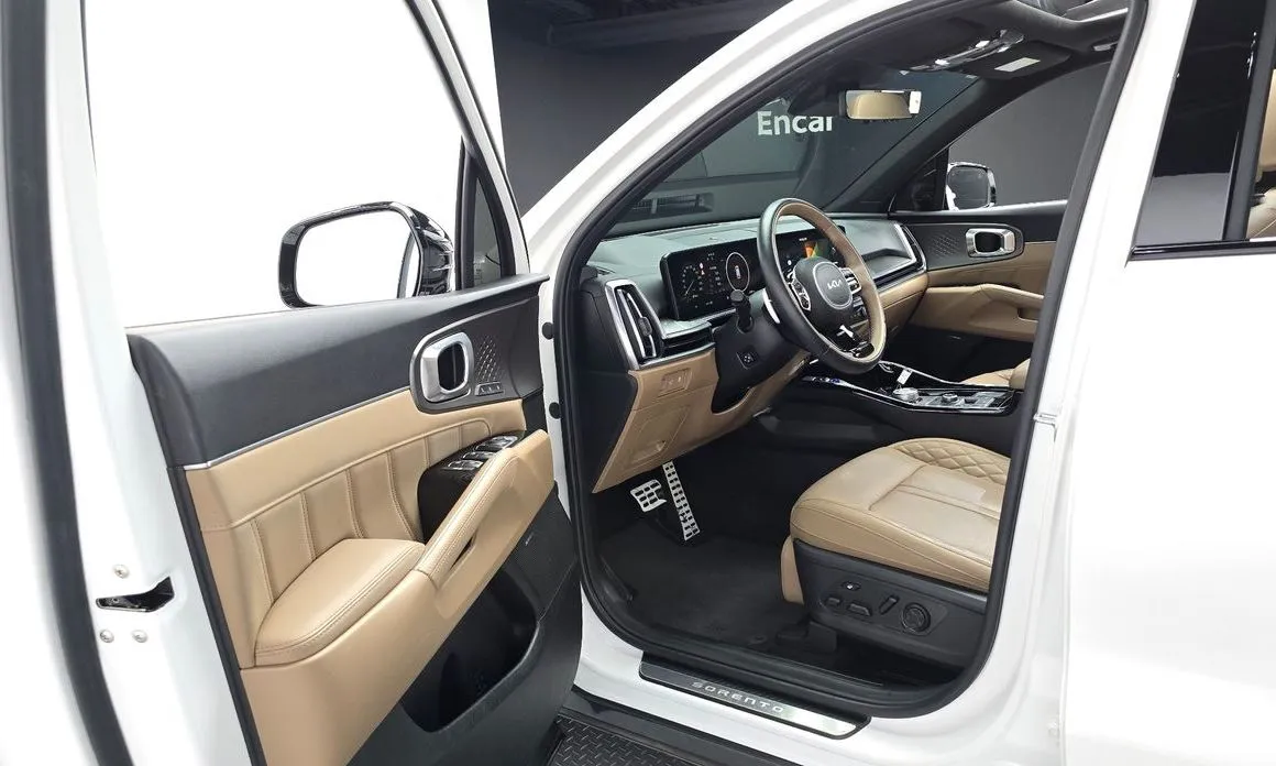 Kia Sorento — фото 8