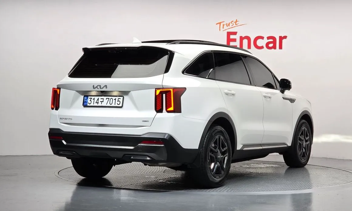 Kia Sorento — фото 5