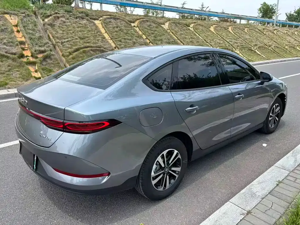 BYD Qin PLUS — фото 7