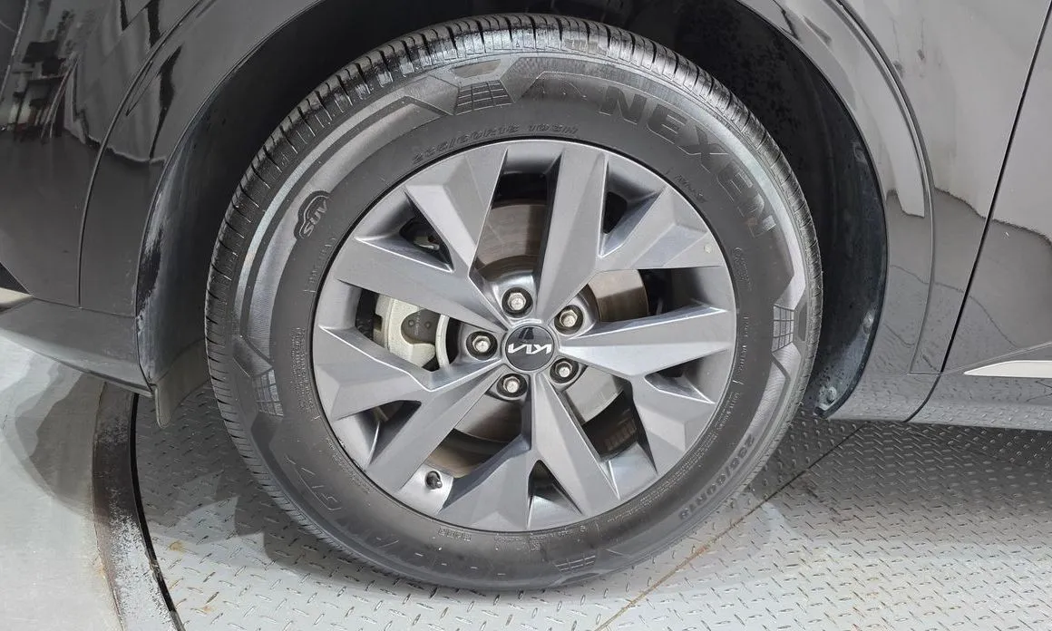 Kia Sportage — фото 10