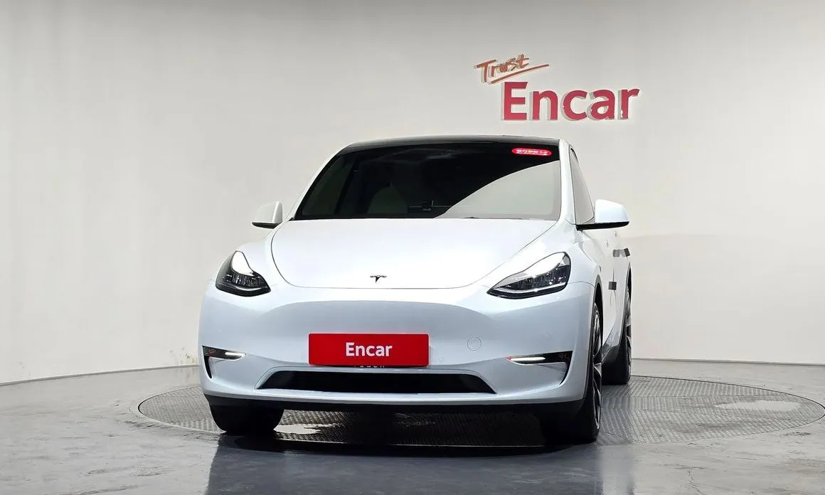 Tesla Model Y — фото 2