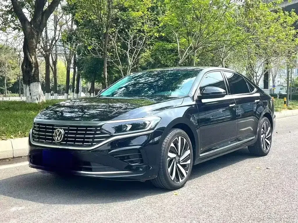 Volkswagen Passat — фото 1
