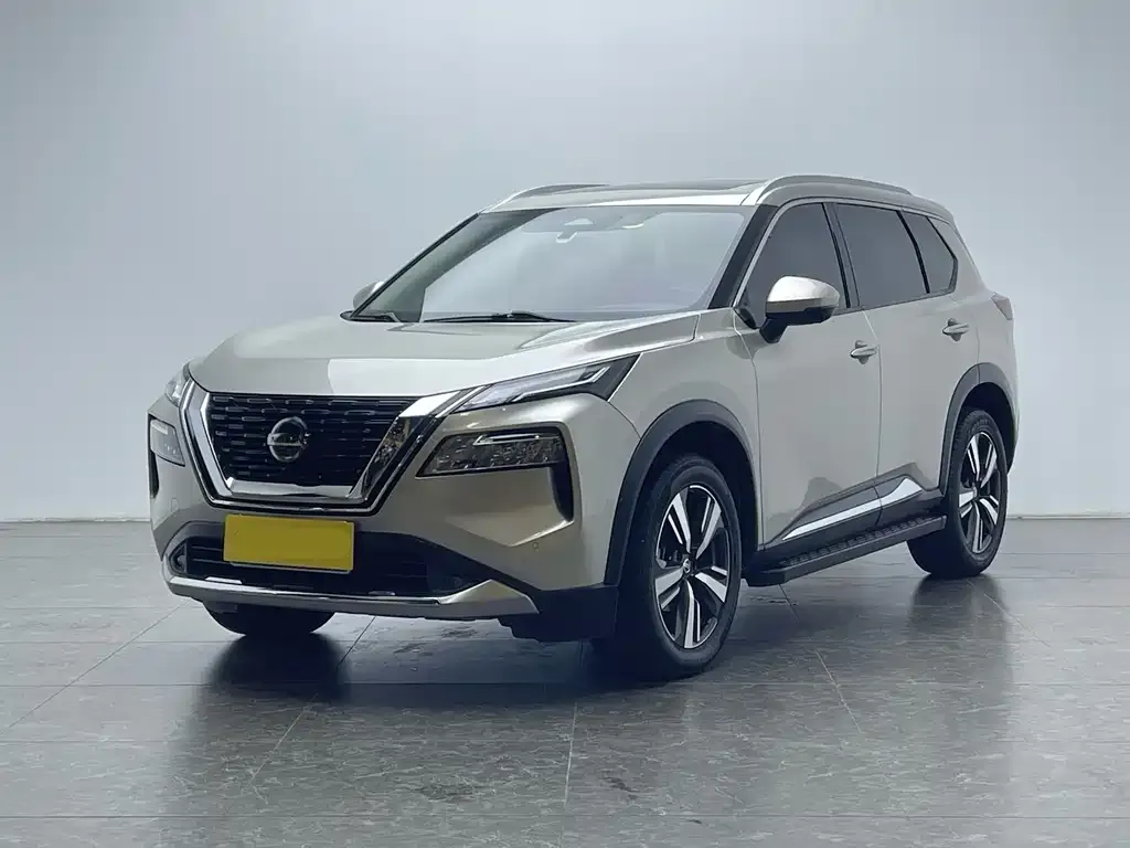 Nissan X-Trail — фото 1