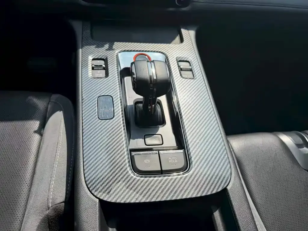 GAC Motor Shadow Leopard — фото 6