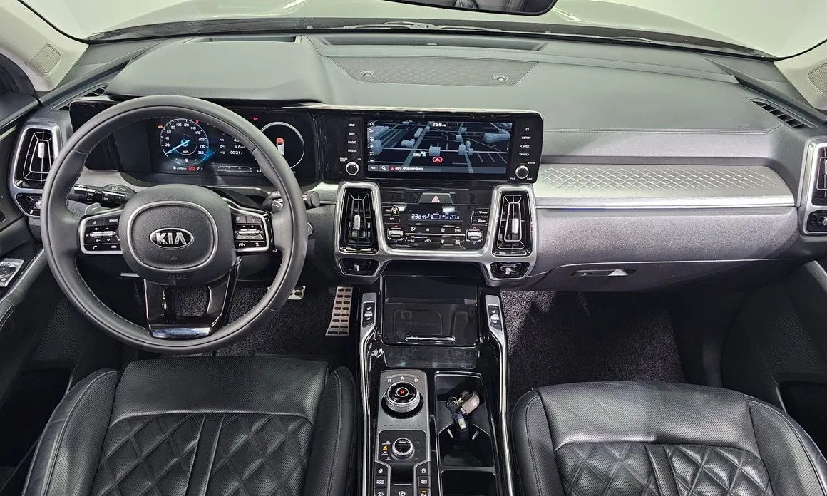 Kia Sorento — фото 10
