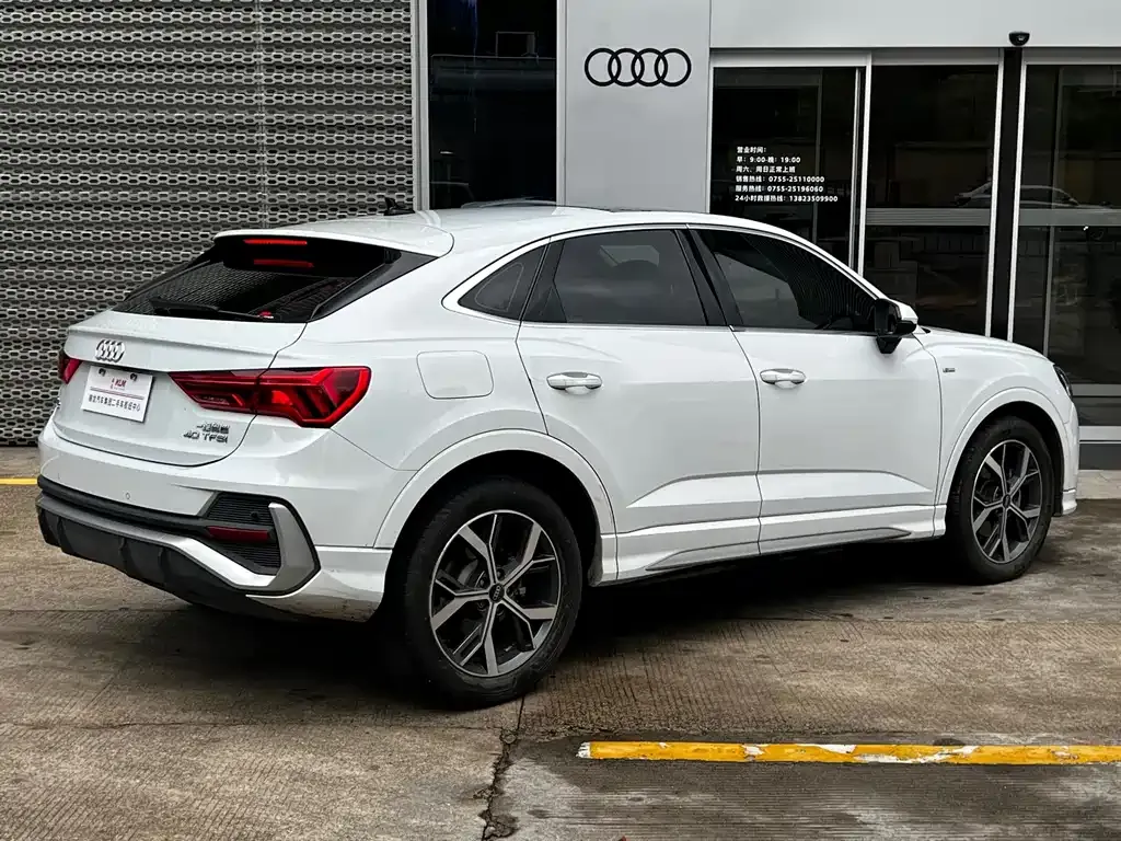 Audi Q3 Sportback — фото 9