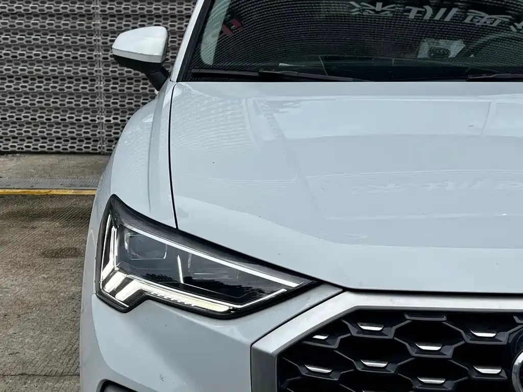 Audi Q3 Sportback — фото 3