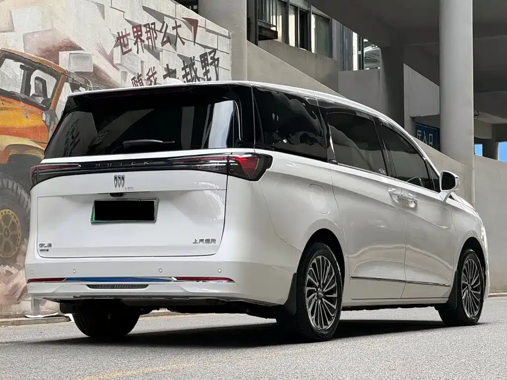Buick GL8 Hybrid — фото 10