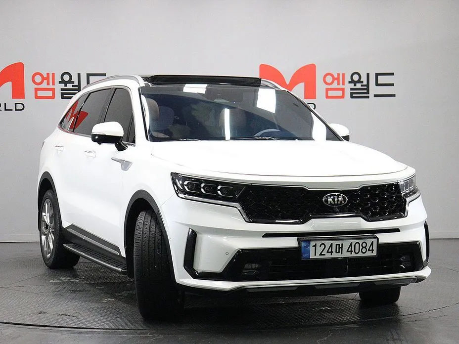 Kia Sorento — фото 7
