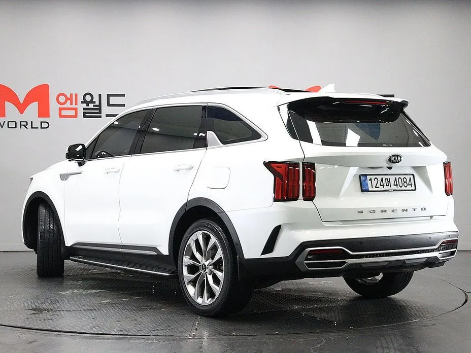 Kia Sorento — фото 4