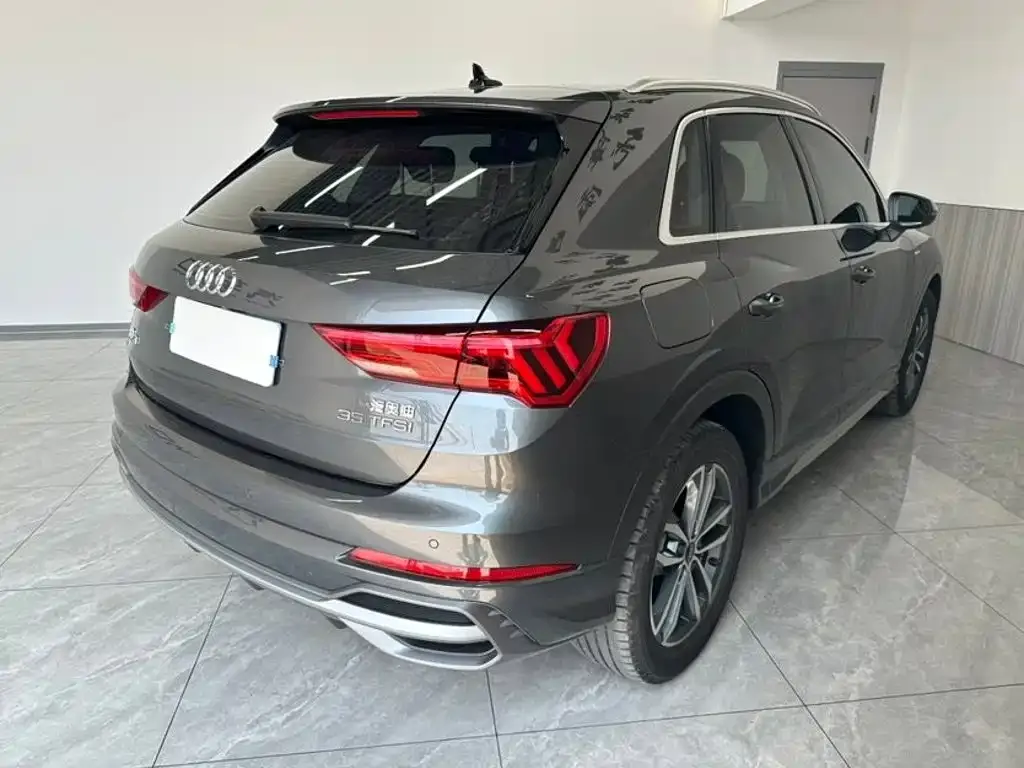 Audi Q3 — фото 6