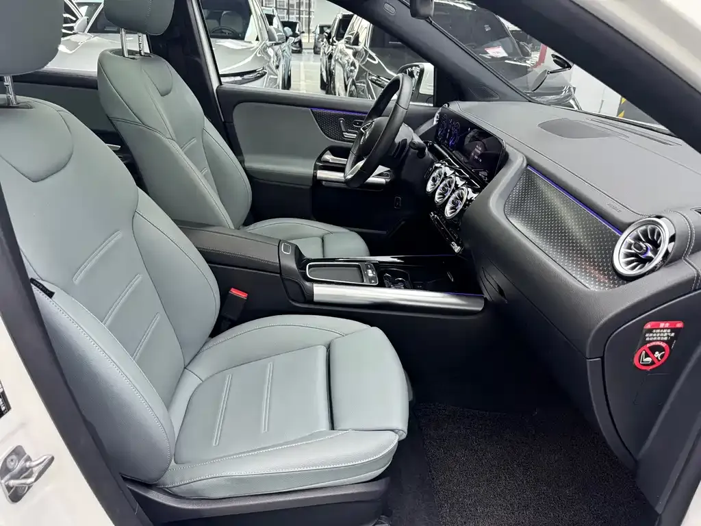 Mercedes-Benz EQA — фото 10