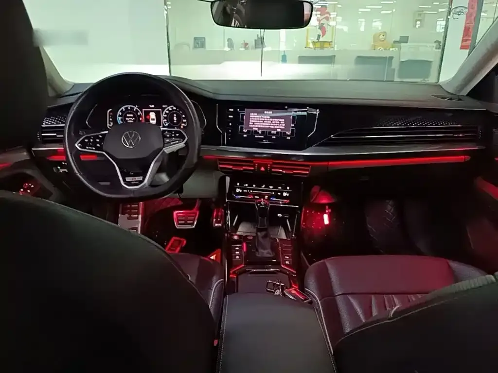 Volkswagen Passat — фото 9