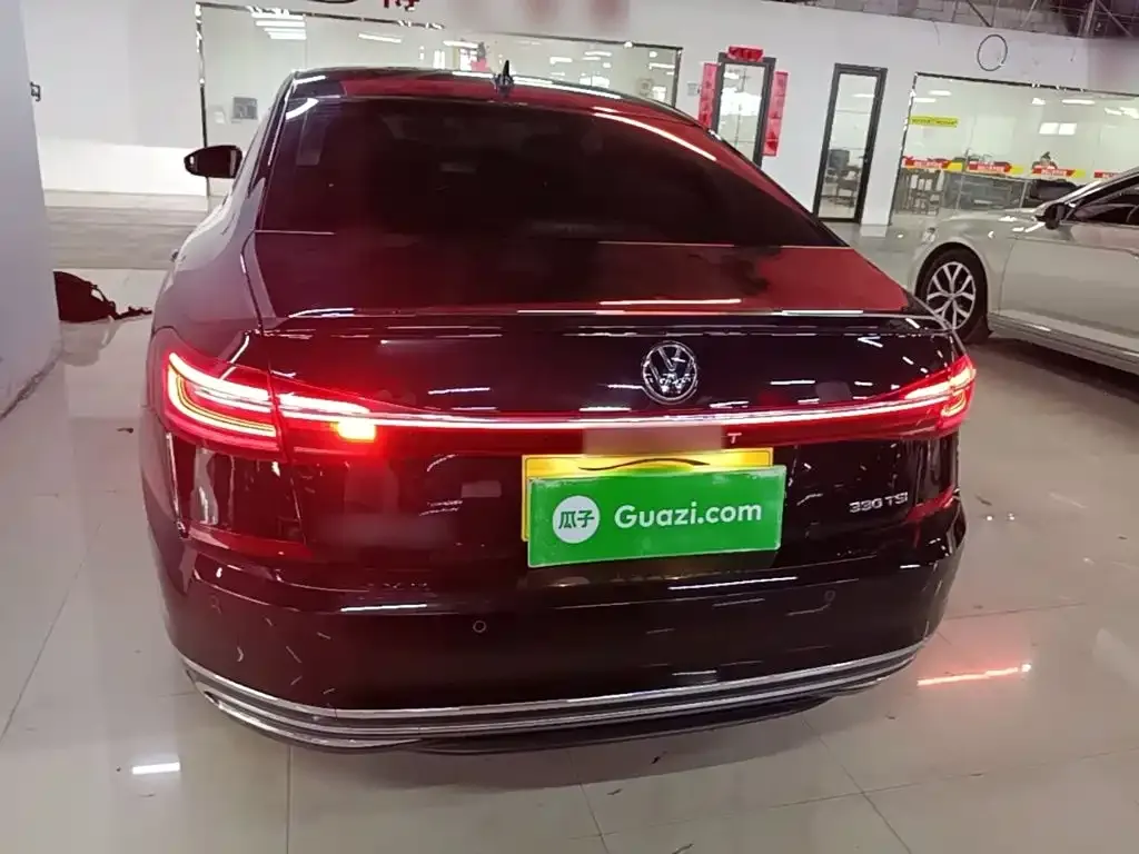 Volkswagen Passat — фото 3