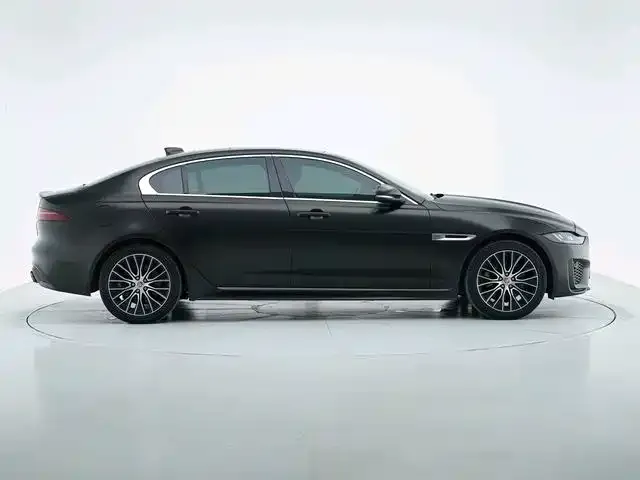 Jaguar XEL — фото 3