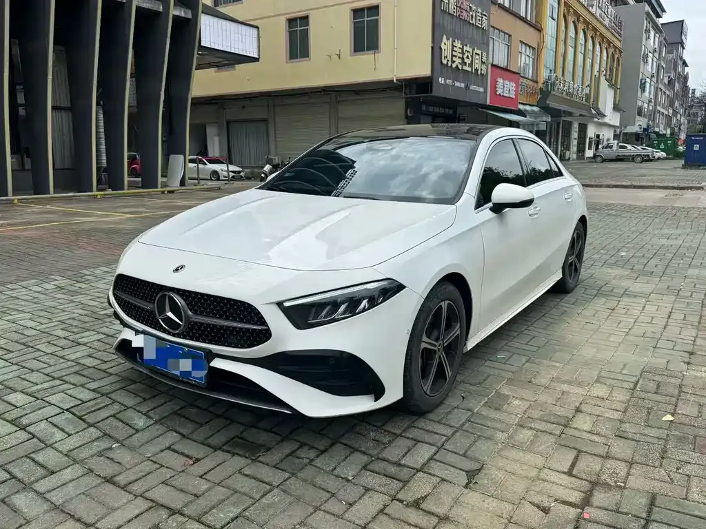 Mercedes-Benz A-Class — фото 1