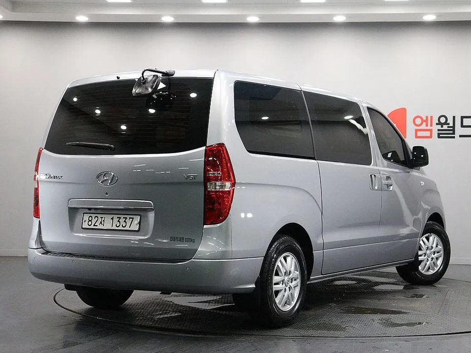 Hyundai Starex — фото 5
