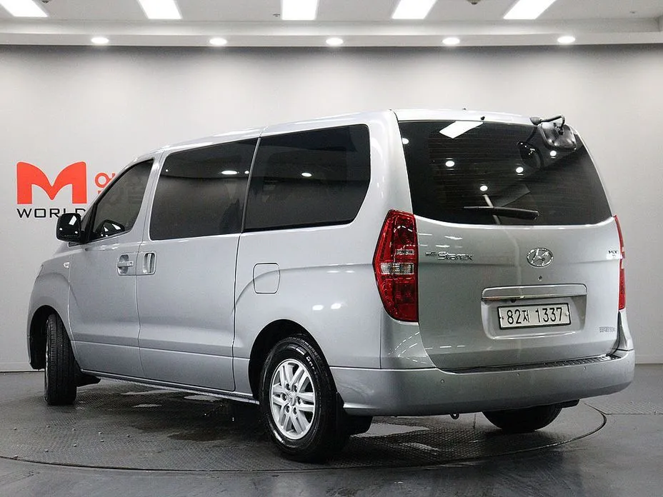 Hyundai Starex — фото 4