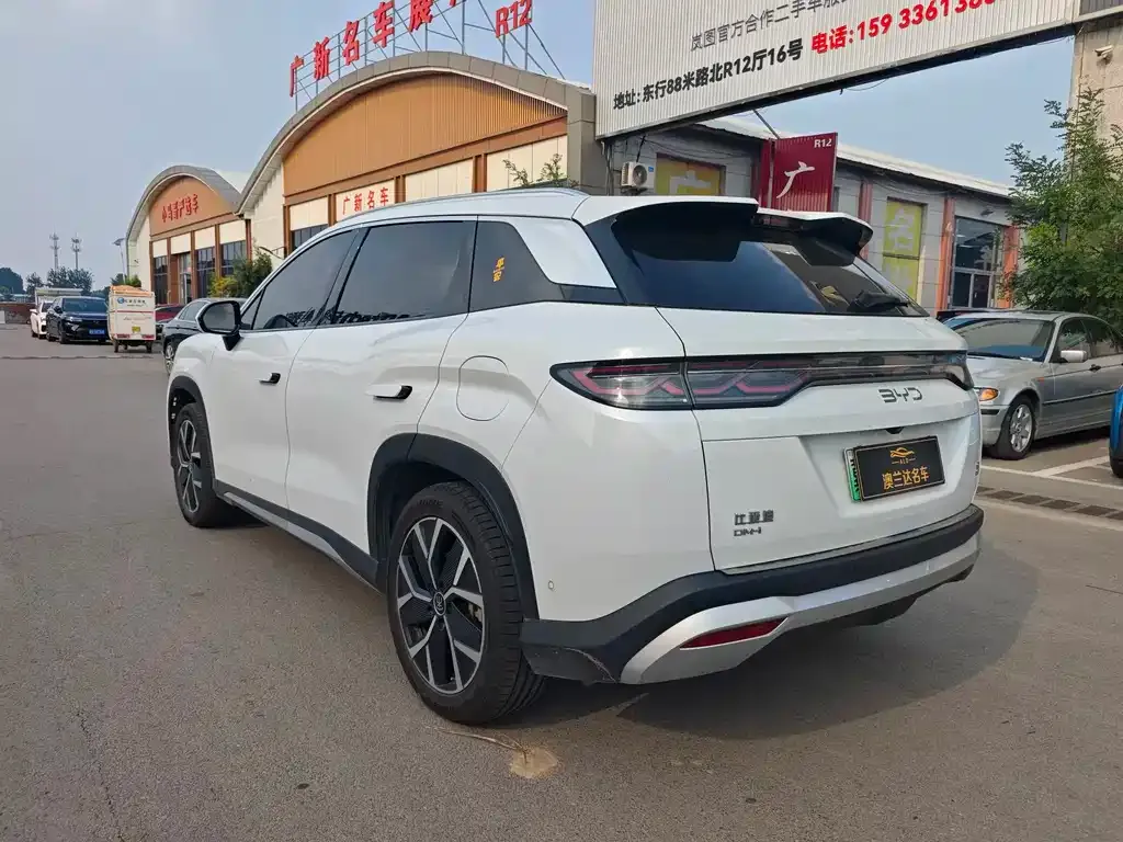 BYD L DM-i — фото 2
