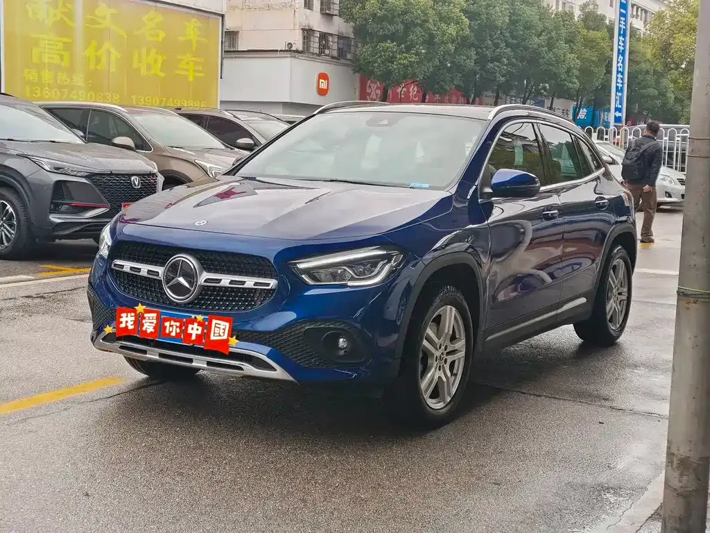 Mercedes-Benz GLA — фото 1